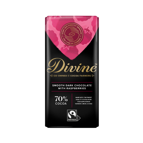 A bar of 90g Divine Fair trade dark chocolate with raspberries, 70% cocoa, with the Kuapa Kokroo Farmers Union logo and Fairtrade certification.